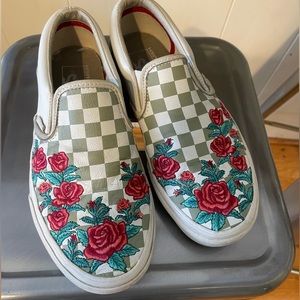 Vans Leather Floral embroidered checkers Slides Shoes size 7.5